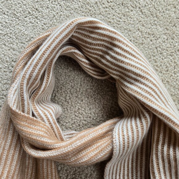 NWT The Cashmere Project Two Tone Ribbed Scarf - Picture 4 of 9
